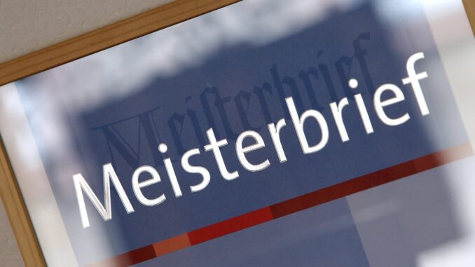 Gerahmter Meisterbrief Schleswig-Holstein zahlt weiterhin Meisterprämien. (Symbolbild)
