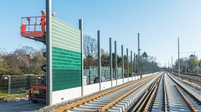 Lärmschutz Die Bahn muss beim Lärmschutzausbau entlang der Bestandsstrecke mehr Tempo machen. (Archivbild)