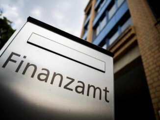 Eine elektronische Übermittlung der Steuererklärung ist laut Kieler Finanzministerium weiterhin möglich. (Symbolbild)