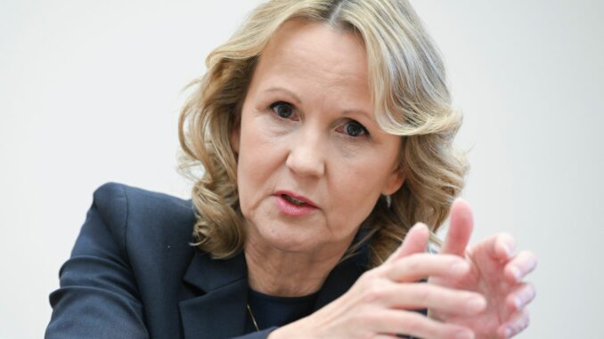 Die frühere Bundesumweltministerin Steffi Lemke «Die Streichung ist reine Symbolpolitik», kritisiert Lemke.