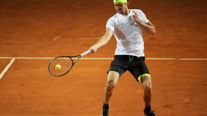 Alexander Zverev Alexander Zverev spielt überraschend doch am Hamburger Rothenbaum.
