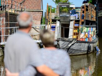Im Stader Hansehafen können Besucher Nächte im Kutter buchen - mit Blick in den Sternenhimmel.