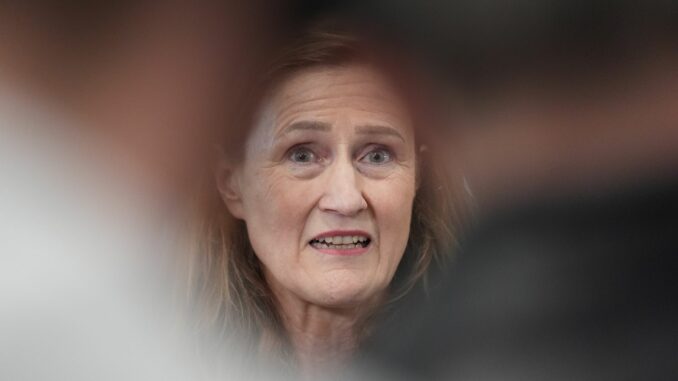 Silke Schneider Finanzministerin Silke Schneider (Grüne) will im Herbst einen Nachtragsetat vorlegen. (Archivbild)