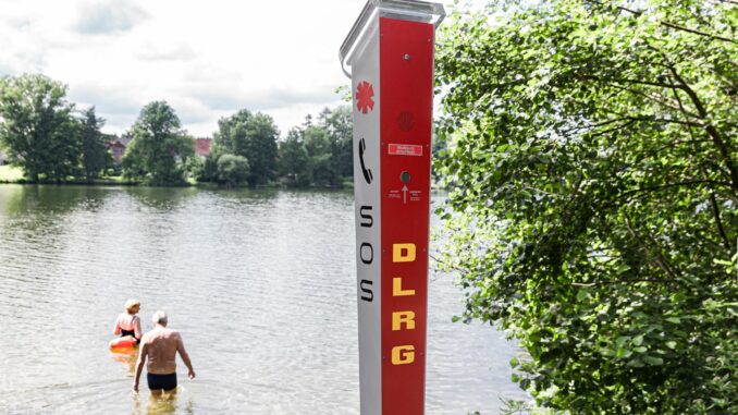 Notrufsäulen an Badestellen Die Badewasserqualität in Schleswig-Holstein ist gut. (Archivbild)