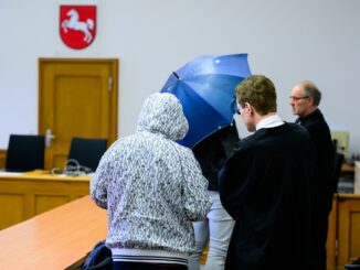 Im Lüneburger «Rechtsrock»-Prozess haben die Generalstaatsanwaltschaft Celle sowie mehrere Angeklagte Revision eingelegt.