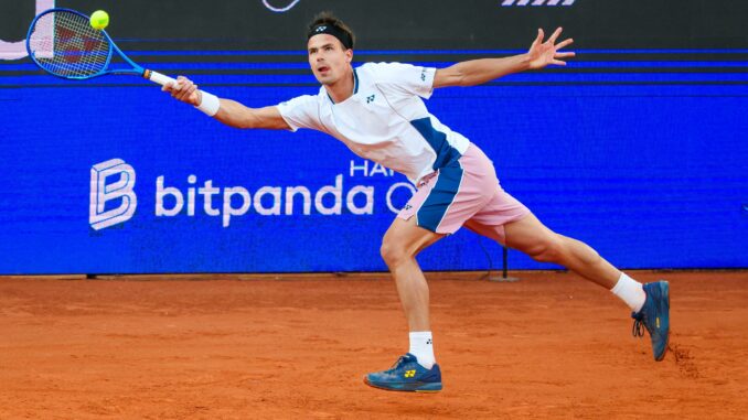 Tennis: ATP-Tour - Hamburg Daniel Altmaier streckte sich beim Tennis-Turnier in Hamburg vergebens.