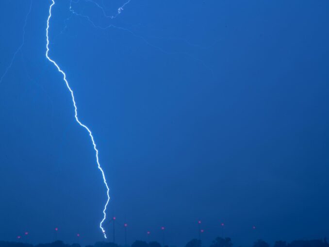 Die Zahl der Blitzeinschläge ist in Hamburg zuletzt wieder gestiegen. (Symbolbild)
