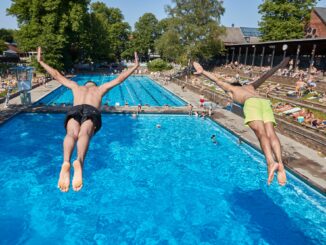 Am Samstag öffnet Bäderland Hamburg die ersten beiden Sommerfreibäder. (Archivbild)