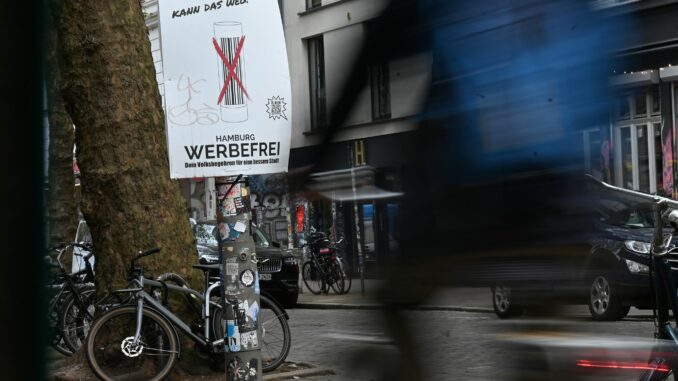 Volksbegehren «Hamburg Werbefrei» Die Initiative «Hamburg Werbefrei» will Reklame im öffentlichen Raum zurückdrängen. (Archivfoto)