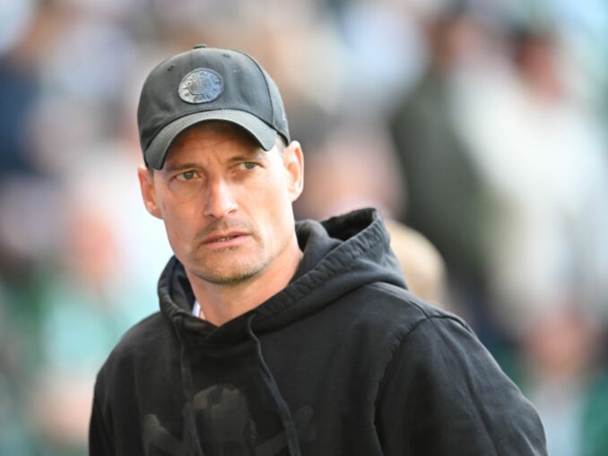 Gibt trotz guter Ausgangssituation des FC St. Pauli den Mahner: Trainer Alexander Blessin.