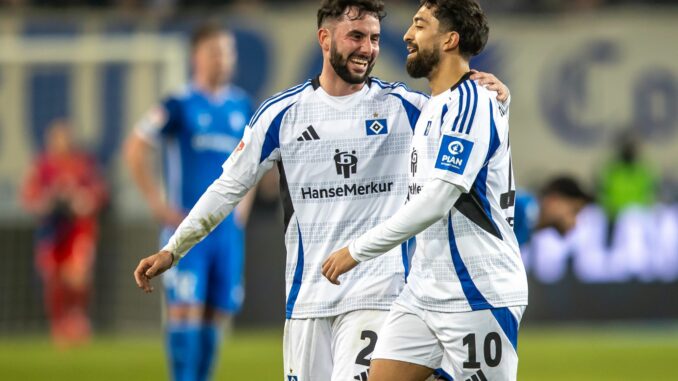 Marco Richter Leihe von Marco Richter (li.) beim HSV ist zu Ende