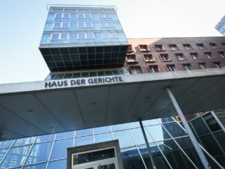 Das Amtsgericht St. Georg muss sich mit einem blutigen Streit zwischen zwei jungen Frauen in Hamburg-Horn befassen. (Symbolbild)