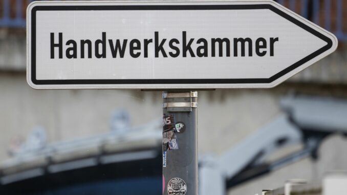 Hohe Auszeichnung für den Präsidenten der Handwerkskammer Lübeck Der Präsident der Handwerkskammer Lübeck, Ralf Stamer, ist für sein Engagement ausgezeichnet worden. (Symbolbild)