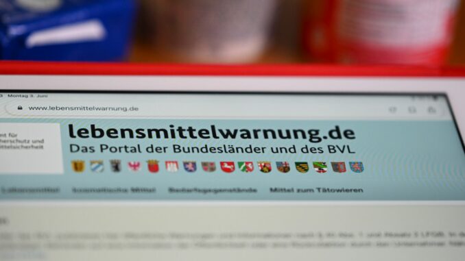 Verbraucherschutz und Lebensmittelsicherheit (BVL) Wegen möglicher Metallteile werden «EDEKA Bio Soft-Datteln, ohne Stein» zurückgerufen (Symbolbild).