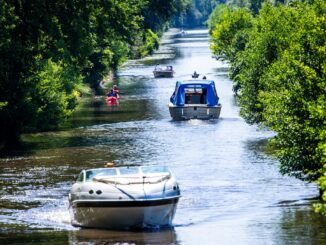 Schönstes Sommerwetter hat am Samstag viele Menschen ins Freie gelockt.