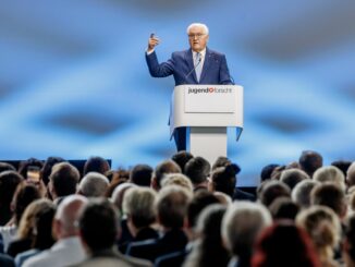 In Anwesenheit von Frank-Walter Steinmeier sind in Hamburg die Bundessieger des Wettbewerbs «Jugend forscht» geehrt worden.