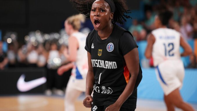 Großbritannien - Deutschland Alexis Peterson und die deutschen Basketballerinnen stehen im EM-Viertelfinale.