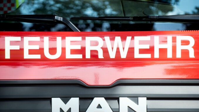Feuerwehr Es kam zu einem Einsatz der Feuerwehr Neumünster auf einem Kleingartengelände. (Symbolbild)