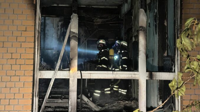 Brand in Hamburger Marienkrankenhaus Eines der Zimmer in der Klinik brannte augenscheinlich komplett aus.