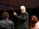 Herbert Grönemeyer begeisterte in Neumünster mehr als 3500 Besucher als Dirigent der «Bochumer Symphoniker».