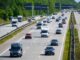 Wegen einer Vollsperrung der A1 in Richtung Süden sollen Autofahrer am Wochenende schon im Kreuz Lübeck einer Umleitung nach Hamburg folgen. (Archivbild)