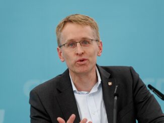 Schleswig-Holsteins Ministerpräsident Daniel Günther ist zufrieden mit dem Ergebnis der Bund-Länder-Beratungen.