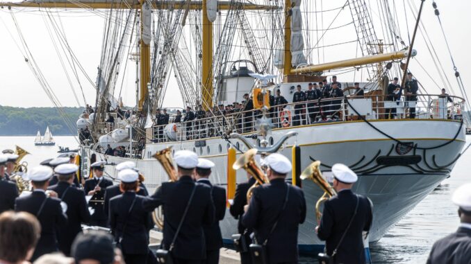 Segelschulschiff "Gorch Fock" kehrt zurück Das deutsche Segelschulschiff «Gorch Fock» ist zurück in Kiel.