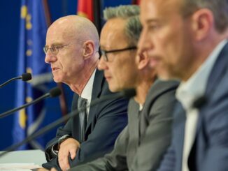 Die Polizei nahm einen 20-Jährigen wegen Mordverdachts fest.