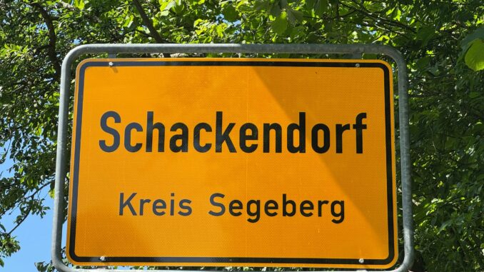 Schackendorf in Schleswig-Holstein Nach der Gewalttat von Schackendorf startet in Kiel der Prozess gegen den mutmaßlichen Täter. (Symbolbild)