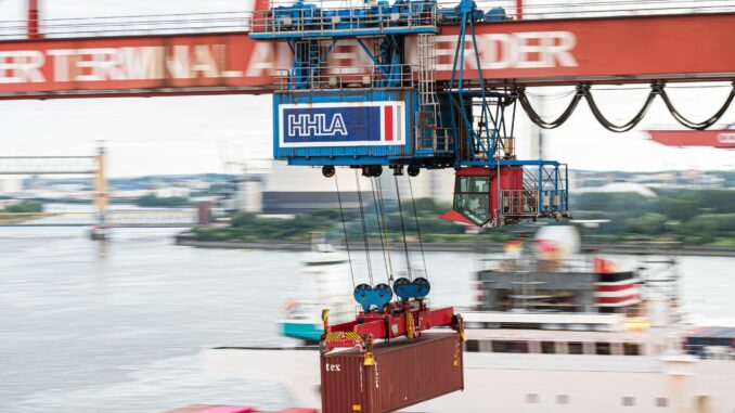 HHLA Die Stadt Hamburg und die weltgrößte Reederei MSC wollen bei ihrem Hafenlogistiker HHLA die Dividenden kürzen. (Archivbild)