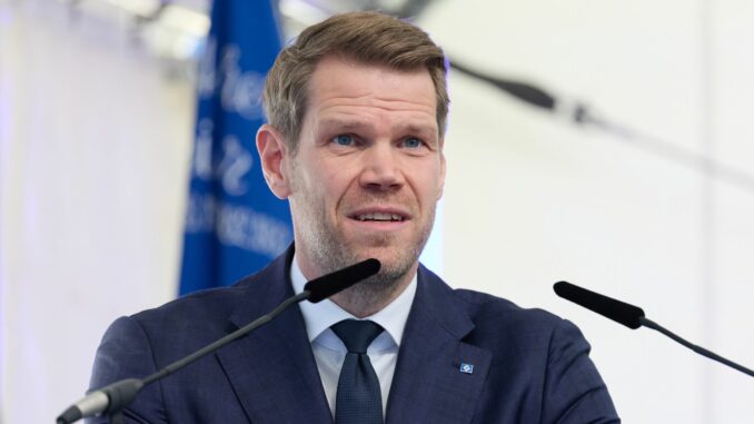 HSV-Finanzvorstand Eric Huwer Erst Schuldenfreiheit, nun ein neuer strategischer Partner: HSV-Finanzvorstand Eric Huwer