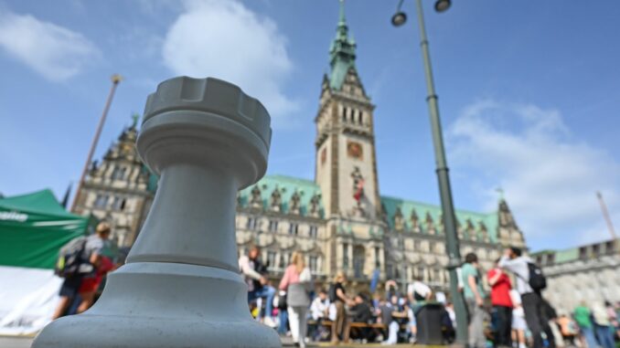 Traditionelles Schulschachturnier in Hamburg Das linke Alsterufer siegte zum dritten Mal in Folge.