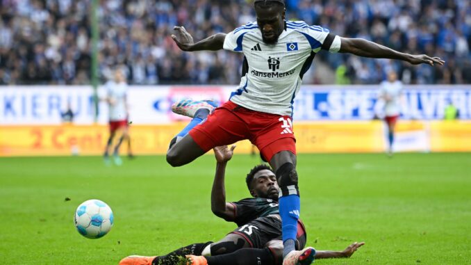 Bakery Jatta vom Hamburger SV Möchte gern einen deutschen Pass haben: Bakery Jatta.