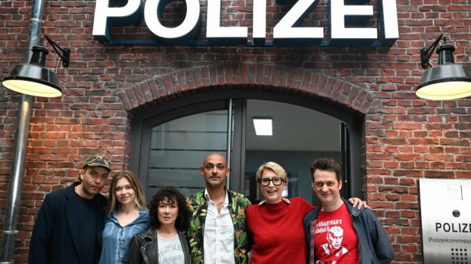 Pressekonferenz zur Theaterstück-Premiere "Großstadtrevier" Die Schauspieler des «Großstadtreviers» wechseln auf die Theaterbühne.
