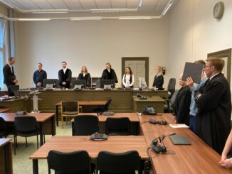 Der Angeklagte war nach Überzeugung des Gerichts voll schuldfähig, als er seinen schlafenden Vater mit 16 Hammerschlägen ermordete.