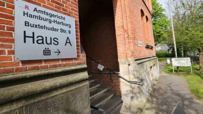 Prozess wegen tödlichen Autorennens Das Amtsgericht Harburg hat einen Einspruch der AfD-Politikerin Nicole Jordan verworfen, weil sie nicht zum Verhandlungstermin erschienen ist. (Archivbild)