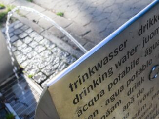 In Hannover stehen Trinkwasserspender. Die niedersächsische Landeshauptstadt schnitt im Hitze-Check der Deutschen Umwelthilfe im Mittelfeld ab. (Archivbild)