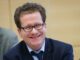 Manchen Schüler freut es. SPD-Bildungspolitiker Martin Habersaat stört sich am Unterrichtsausfall. (Archivbild)