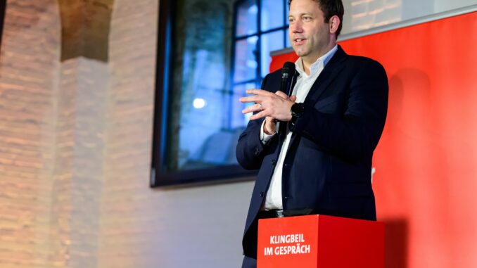 Lars Klingbeil in Lüneburg Bundesfinanzminister Lars Klingbeil (SPD) will stärker gegen Schwarzarbeit vorgehen.