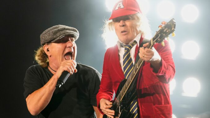 Die Rockband AC/DC, hier in Kalifornien, tritt im August in Karlsruhe auf. (Archivbild)