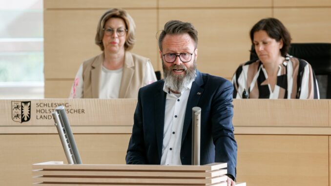 Reservistinnen und Reservisten gründlich auszubilden ist laut Claus Ruhe Madsen entscheidend. (Archivbild)