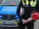 Eine 83 Jahre alte Beifahrerin stirbt bei dem Unfall. (Archivbild)