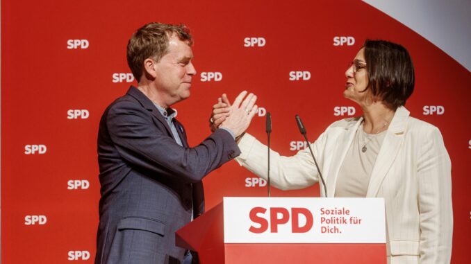 Landesparteitag SPD Schleswig-Holstein Ulf Kämpfer und Serpil Midyatli ringen um die SPD-Spitzenkandidatur. (Archivbild)
