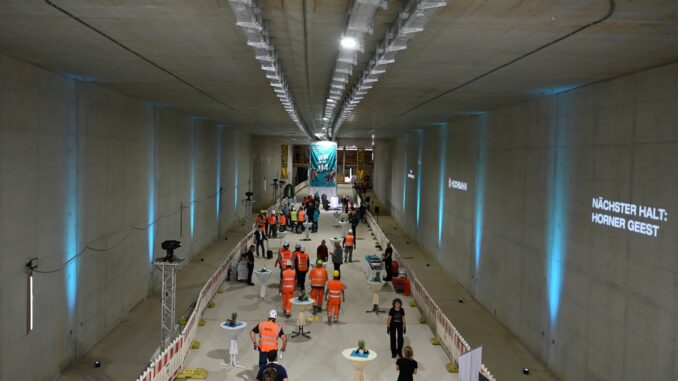 Richtfest der künftigen U4-Haltestelle «Horner Geest» Der Rohbau für die Haltestelle Horner Geest der U-Bahn-Linie 4 in Hamburg ist fertig.