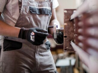 Gerade im Handwerk gibt es laut Carmen Haas von der Handwerkskammer Lübeck einen großen Anteil von Auszubildenden mit ausländischer Staatsbürgerschaft. (Symbolbild)