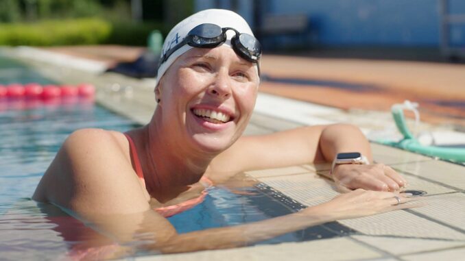 TV-Ausblick ARD - «Echtes Leben: Tanja Scholz» 2020 ist Tanja Scholz nach einem Reitunfall querschnittsgelähmt - inzwischen gehört sie zur Weltspitze des Para-Schwimmkaders.