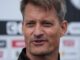 Auch im zweiten Bundesliga-Jahr Cheftrainer des FC St. Pauli: Alexander Blessin.