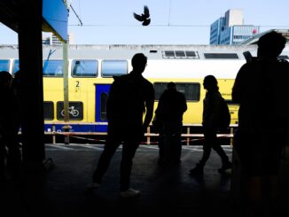 Von Juni 2026 an teilen sich Metronom und DB Regio den Betrieb im Hansenetz. (Archivbild)