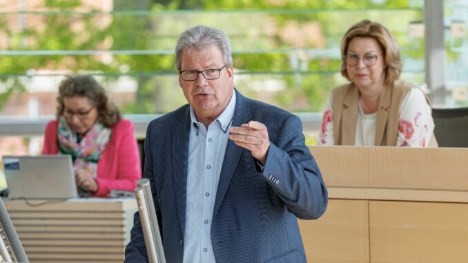 Landtag berät über A23 Der Versuch, sich auf dem Rücken unserer Städte zu konsolidieren, ist laut Thomas Hölck «eine politische Dummheit». (Archivbild)