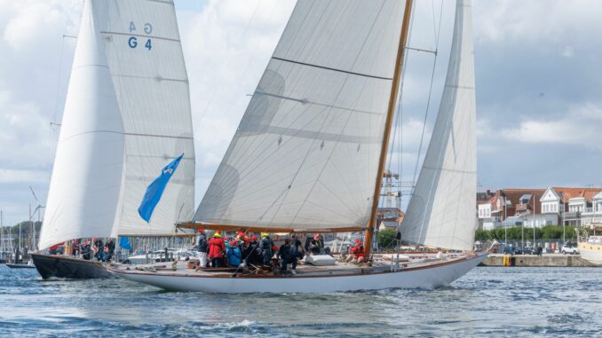 Rennen um den Rotspon Cup der Travemünder Woche Das Rennen um den Rotspon Cup wird in diesem Jahr zum Städteduell. Lübecks Bürgermeister Jan Lindenau (SPD) wird auf seinen Kieler Amtskollegen Ulf Kämpfer treffen. (Archivbild)